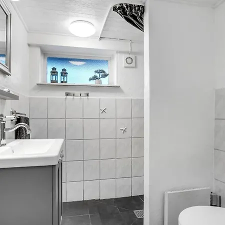 Awesome In With House A Panoramic View Højer